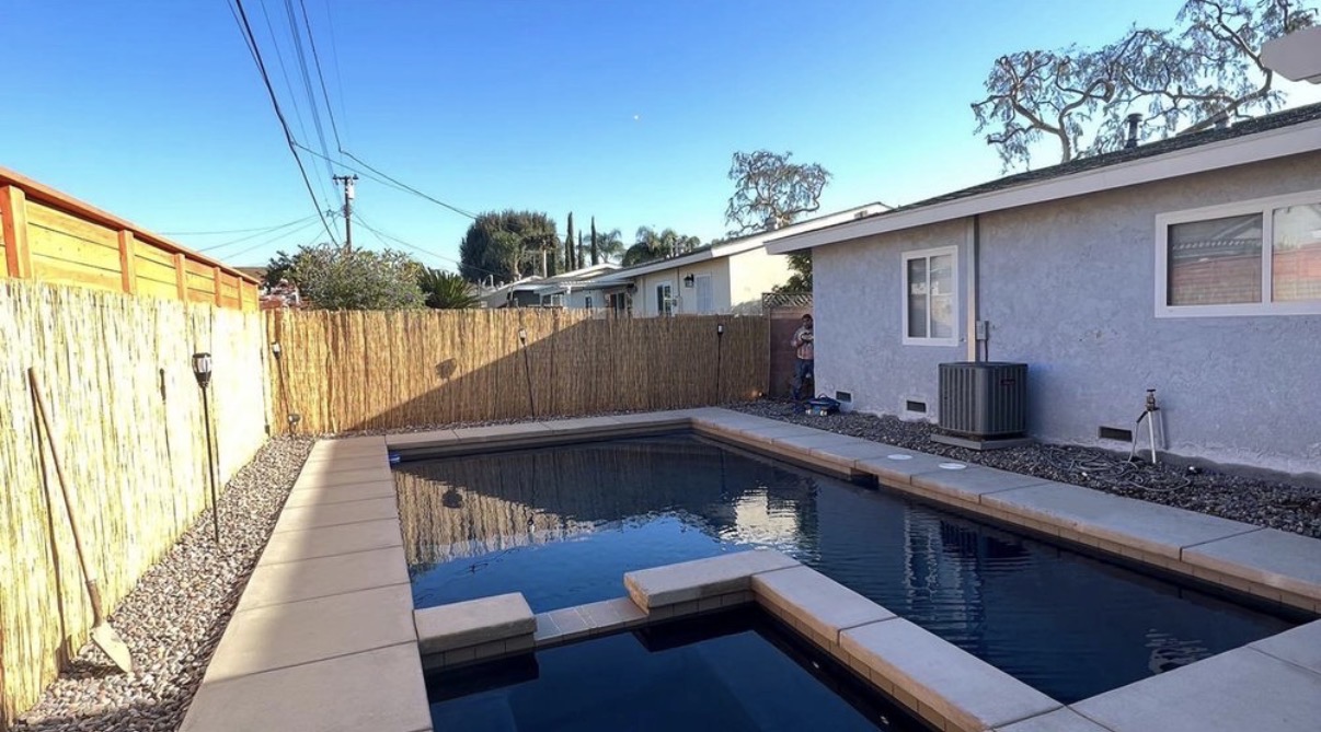 Backyard pool & spa build
